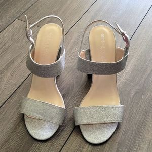 Benjamin Walk shimmer silver block heels. Never worn. Size 7